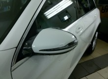 Защитная оклейка передней части на Mercedes-Benz GLC. Также защитная оклейка под ручками, зеркала, пороги, часть крыши и передние стойки #AUTOVINIL76RU