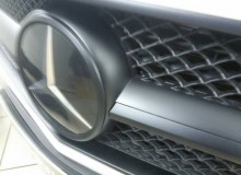Оклейка решетки и низа бампера на Mercedes-Benz CLS 350 в черный мат